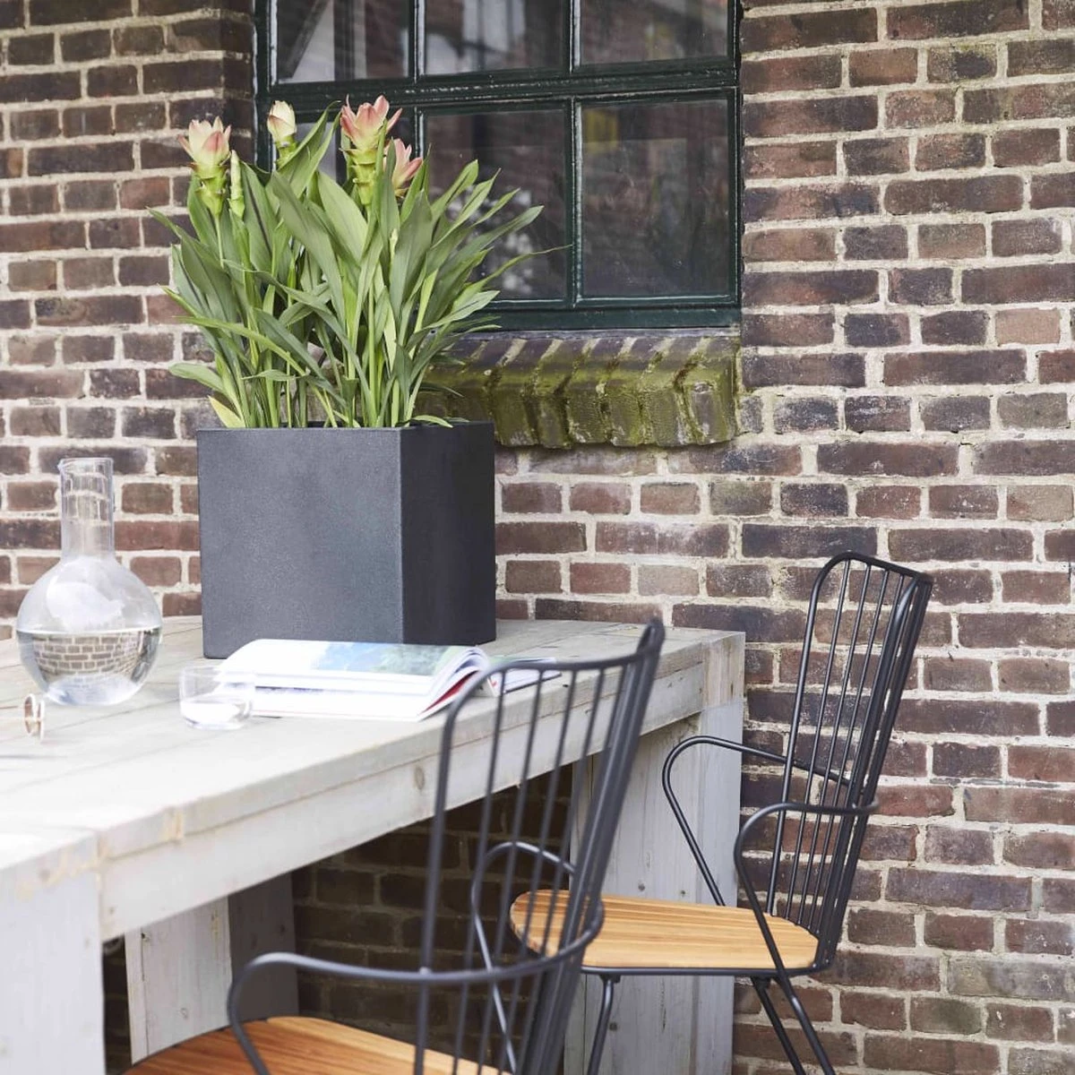 Capi Europe - Bloempot Vierkant Smooth NL - 30x30x30 - Zwart - Voor Binnen En Buiten - KBL902 9 Capi Europe - Bloempot Vierkant Smooth NL - 30x30x30 - Zwart - Voor Binnen En Buiten - KBL902 - Afbeelding 7