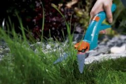 GARDENA Classic Grasschaar - Draaibaar 360° 16 GARDENA Classic Grasschaar - Draaibaar 360° -Gardena Winkel 1200x798 10