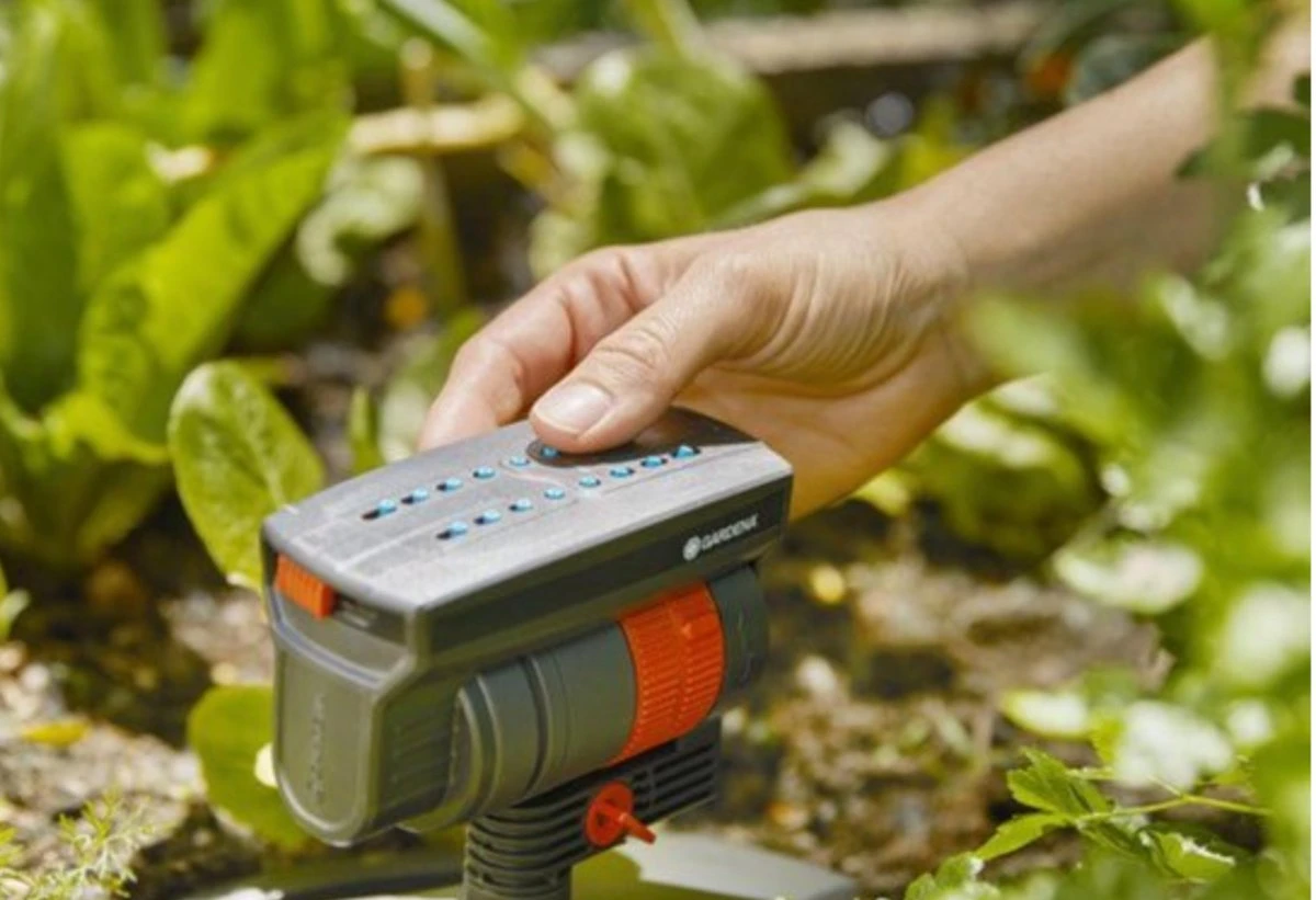 GARDENA - Zwenksproeier AquaZoom Compact - Tuinsproeier - 9 Tot 216 M² 6 GARDENA - Zwenksproeier AquaZoom Compact - Tuinsproeier - 9 Tot 216 M² - Afbeelding 4